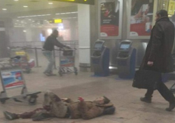 مذكرة بحث بلجيكية عن المهاجم الثالث في مطار بروكسل