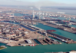 موانئ دبي تتوقع نموا 2.4 % في أحجام المناولة في الربع الاول