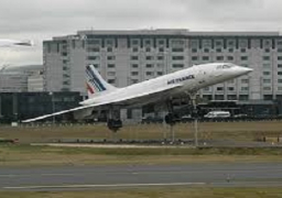 ادارة الطيران الفرنسية تدعو شركات الطيران الى التزود بالوقود بالخارج