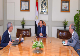 الرئيس السيسى يجتمع بوزير التجارة والصناعة المهندس طارق قابيل