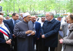 الطيب يبعث فى باريس رسالة سلام وتضامن مع ضحايا الإرهاب في فرنسا والعالم