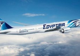 القوات المسلحة والبحرية المصرية تمكنت من انتشال المزيد من حطام الطائرة