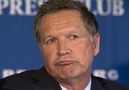 جون كاسيك سيعلن انسحابه لمصلحة ترامب بالانتخابات الامريكية