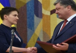 روسيا تفرج عن قائدة الطائرة الاوكرانية سافتشنكو في اطار صفقة تبادل