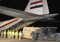 مصر ترسل 4 طائرات إغاثية “إنسانية وطبية” للشعب اليمني