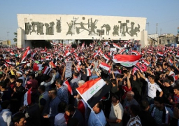 مئات العراقيين يتظاهرون وسط بغداد للمطالبة بالاصلاح وحكومة التكنوقراط