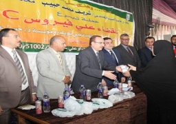 محافظ بني سويف يوزع جرعات علاج فيروس سي ضمن مبادرة الرئيس السيسي
