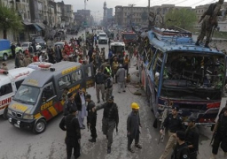 مقتل وإصابة 11 آخرين بتفجيرين في باكستان