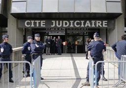 نيابة باريس تفتح تحقيقا حول اختفاء طائرة مصر للطيران المفقودة