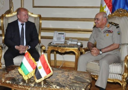 الفريق أول صدقى صبحى يلتقى وزير الدفاع المجرى