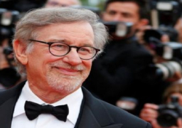 ستيفن سبيلبرج يقدم قصة “العملاق الكبير الودود” بفيلم جديد