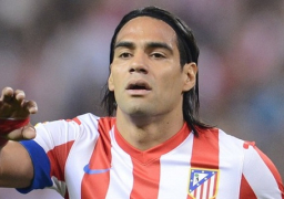 نابولى يقترب من التعاقد مع فالكاو لاعب موناكو