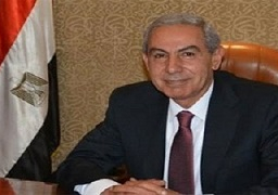 وزير التجارة يغادر القاهرة لباريس لمناقشة فرص التجارة والاستثمار بمصر