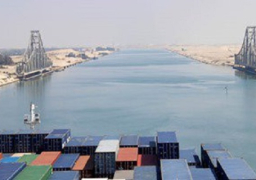 43 سفينة عبرت المجرى الملاحى لقناة السويس