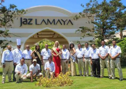 بالصور.. ملكتا جمال هولندا وأمريكا تشاركان فى المعسكر الصيفى بمرسى علم