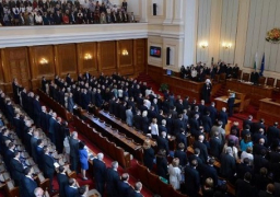 البرلمان البلغاري يقرر عقد الانتخابات الرئاسية في نوفمبر القادم