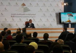 السيسي يلتقي مجموعة من دارسي البرنامج الرئاسي لتأهيل الشباب للقيادة