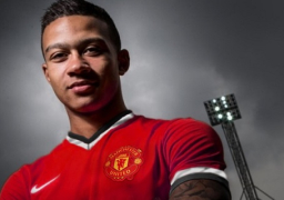 برشلونة يرغب في التعاقد مع ديباي لاعب مانشستر يونايتد هذا الصيف