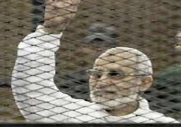 اليوم.. استئناف محاكمة بديع و٩٢ آخرين في “أحداث بني سويف”