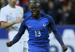 تشيلسي يتعاقد مع كانتي لاعب ليستر سيتي لمدة خمس سنوات