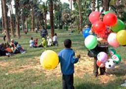 حدائق ومتنزهات المحافظات تواصل استقبال زائريها خلال ثانى ايام عيد الفطر