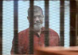محاكمة مرسي و24 آخرين بتهمة إهانة القضاء اليوم