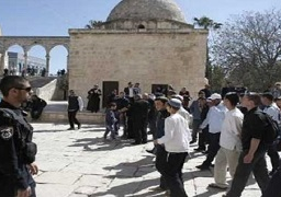 مستوطنون يقتحمون المسجد الأقصى وسط حراسة مشددة من قوات الاحتلال