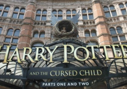 هاري بوتر “يودع” جمهوره بمسرحية