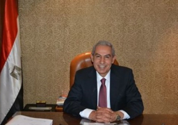 وزير الصناعة يعلن زيادة الصادرات لـ13.2% وتراجع الواردات لـ9.8% وخفض الميزان التجارى 25.5%