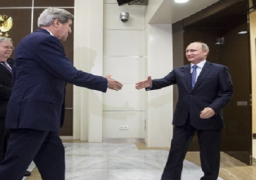 وصول وزير الخارجية الاميركي جون كيري الى موسكو للتباحث مع بوتين