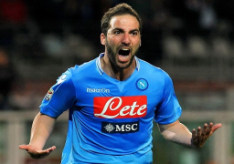 “يوفنتوس” يعد عرضا ضخما لضم “هيجواين” نجم نابولي