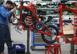 ألماني يسعى لتحطيم رقم قياسي بصنع دراجة عملاقة