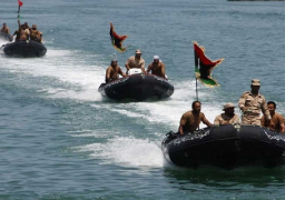 البحرية الليبية تدمر جرافة تابعة للجماعات الإرهابية غرب مدينة بنغازي