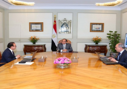 الرئيس يستعرض مع وزير الاتصالات جهود الانتهاء من رخص الجيل الرابع للهاتف المحمول