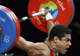 الزمالك يكرم البطل الأوليمبي محمد إيهاب