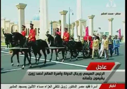بالفيديو .. السيسي يتقدم الجنازة العسكرية لفقيد مصر والعالم أحمد زويل