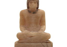 مدير عام المتحف المصري تنفي ما أثير عن ترميم خاطئ لتمثال رع حتب