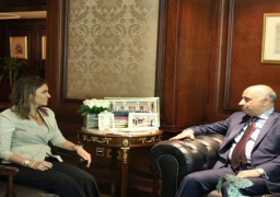 د.سحر نصر تناقش مع سفيرنا لدى جاكرتا الاعداد للجنة المشتركة بين البلدين