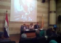 ندوة “زويل لم يرحل” تطالب الدولة بتشجيع الطلاب لاستكمال حلم زويل