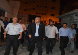 صرف 65 ألف جنيه لأسر ضحايا حادث انقلاب ميكروباص بالمنيا