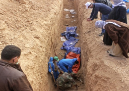 اكتشاف مقبرة جماعية جديدة خلفها داعش