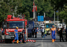 مقتل أشخاص وإصابة آخرين في هجوم بسيارة مفخخة في تركيا