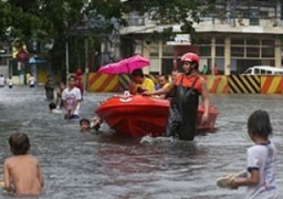 الأعاصير تجتاح وسط ولاية إنديانا الأمريكية وتهدم منازل