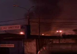 إخماد حريق في مستودع بشرق موسكو ومقتل ثمانية رجال اطفاء