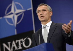 ستولتبرج يدين الهجوم على قافلة المساعدات بسوريا ويصفه بانتهاك صارخ للقانون الدولي