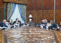 الإمام الأكبر يؤكد سلمية وتعددية المنهج الأزهري ورفضه التكفير والاقصاء