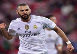 الاتحاد الفرنسي يفتح الباب أمام عودة بنزيما للمنتخب