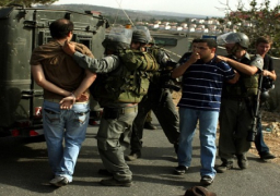 الاحتلال الإسرائيلي يعتقل 4 فلسطينيين ويقمع مسيرة رام الله ضد الاستيطان