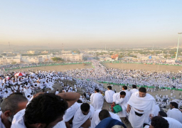 ولي العهد السعودي يتفقد مركز القيادة والسيطرة لأمن الحج