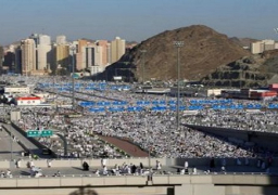 حجاج بيت الله الحرام يستكملون مناسك الحج بأداء شعيرة رمي الجمرات